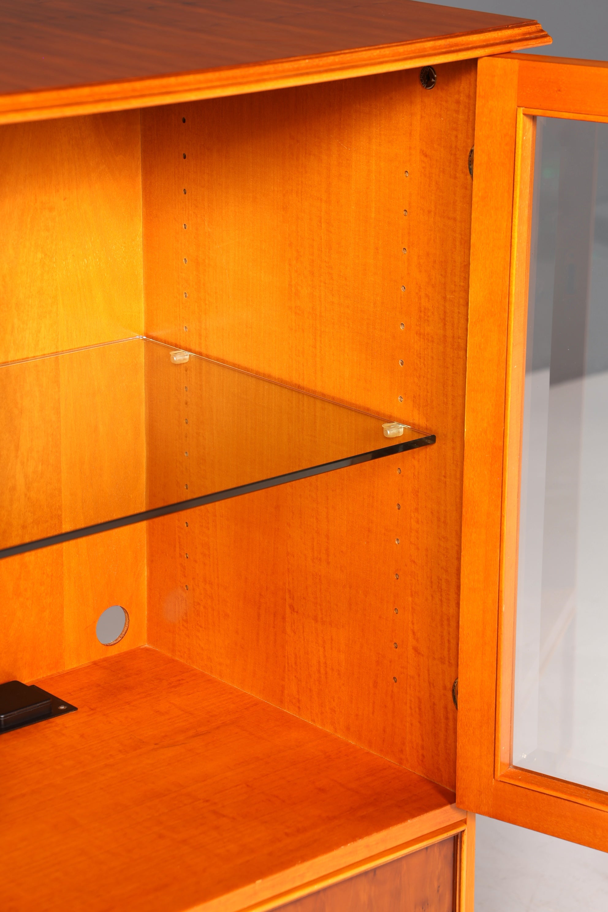 G015 Finish Wunderschöne Englische Vitrine Eibe Bücherschrank Buffet Antik Stil Glasvitrine