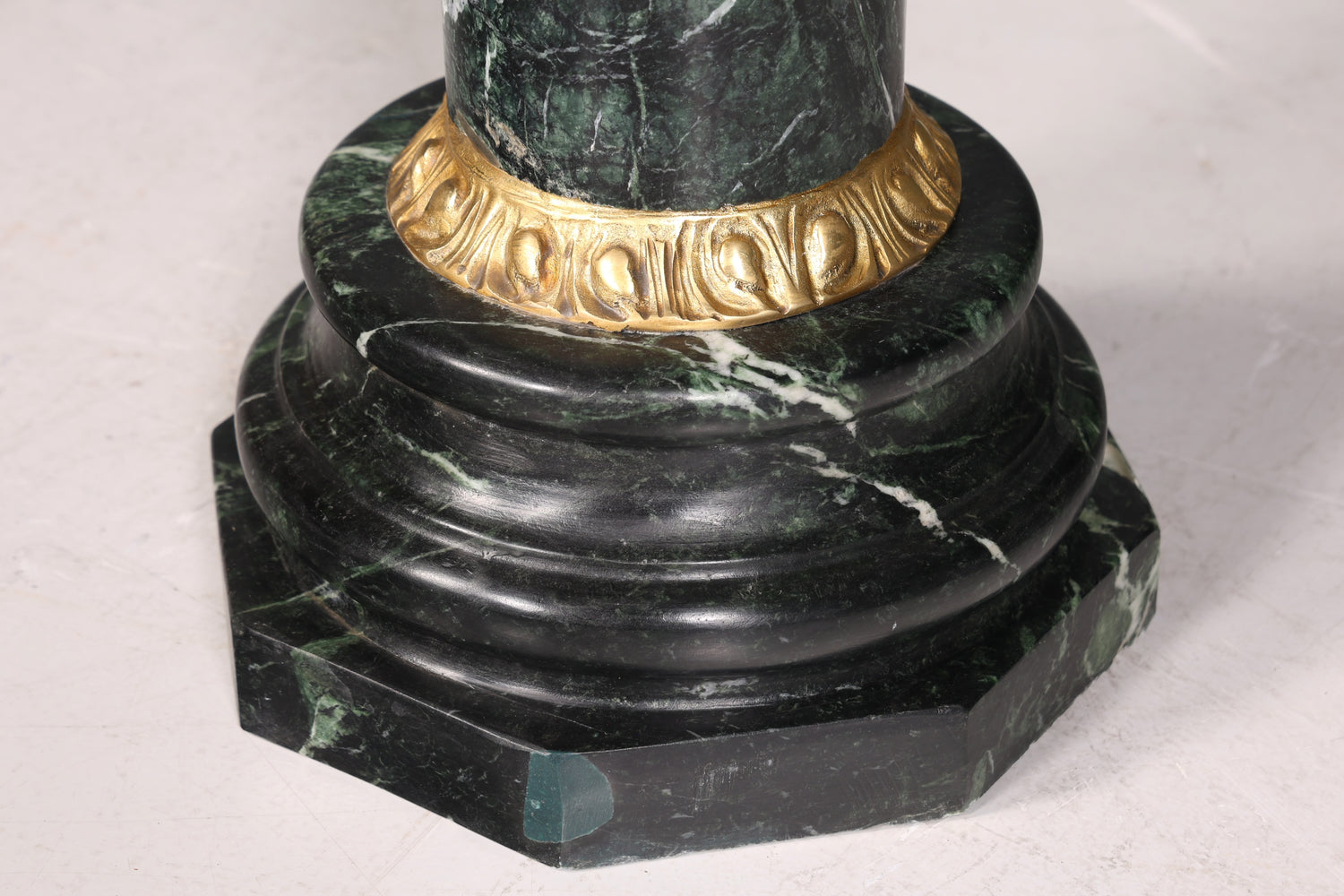 Wunderschöne Barock Stil Säule Louis XV Marmor Blumensäule Naturstein Sockel Ablage 1 von 3