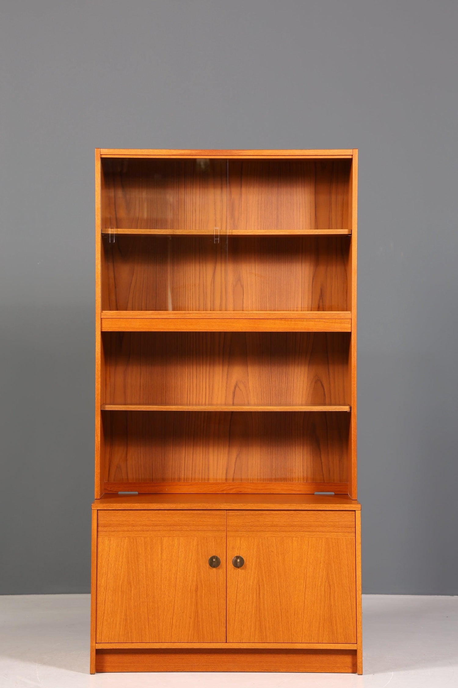 Schlichte Mid Century Vitrine Vintage Schrank Regal Retro Bücherregal Regal