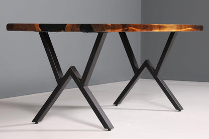Einzigartiger Epoxidharz Tisch 160-90cm Nussbaum Esszimmer Tisch massiv Holz Küchentisch Esstisch - Hauptstadt Möblerei