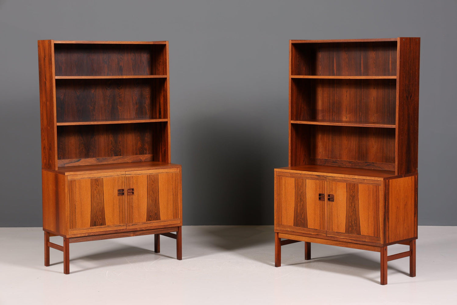 Stilvolles Mid Century Bücherregal Palisander Regal 60er Jahre Schrank Vintage Bücherablage Retro Kommode