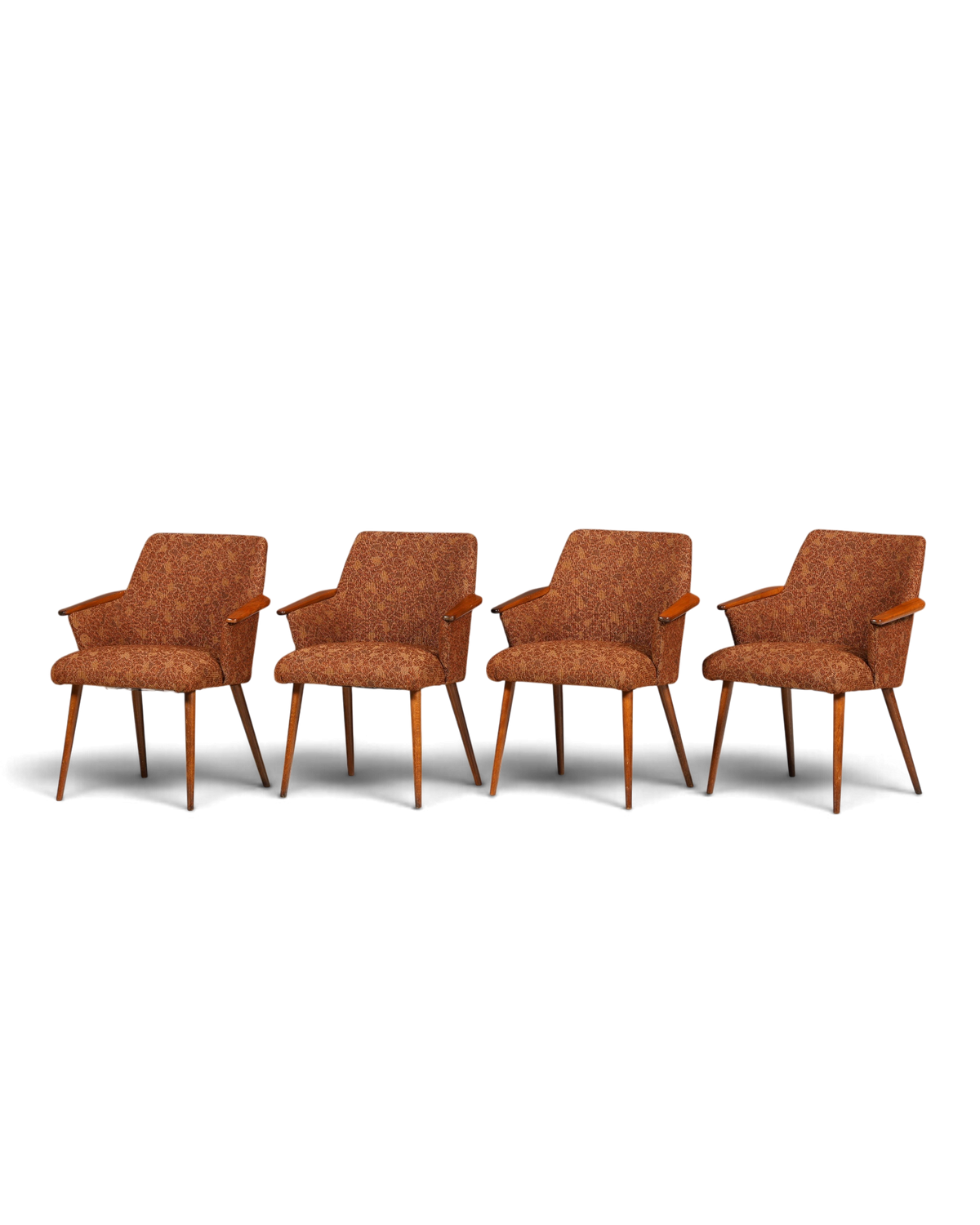 Hauptstadt Möblerei dört adet kahverengi desenli kumaş kaplamalı ahşap kollu ve konik ayaklı vintage mid century sandalye
