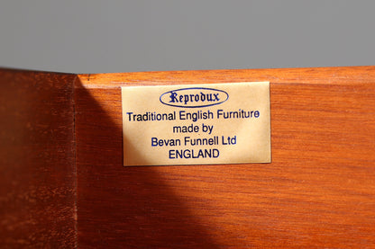 Wunderschöner Englischer Schreibtisch echt Lederauflage Regency Stil Bürotisch Antik Stil Office Desk
