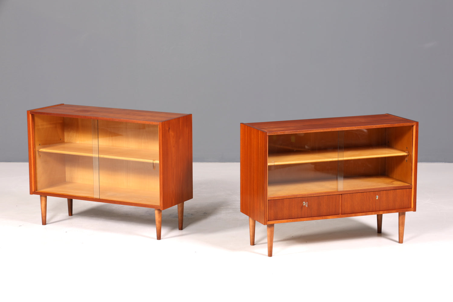 Traumhafte Mid Century Vitrine Vintage Regal Retro Bücherregal VEB Bookshelf