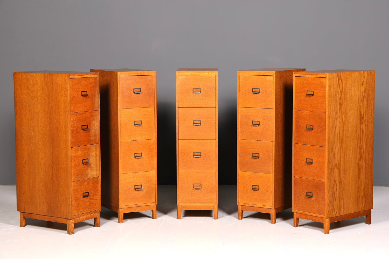 Wunderschöner Mid Century Aktenschrank Kommode Vintage Bauhaus Apothekerschrank Retro Schubladenkommode
