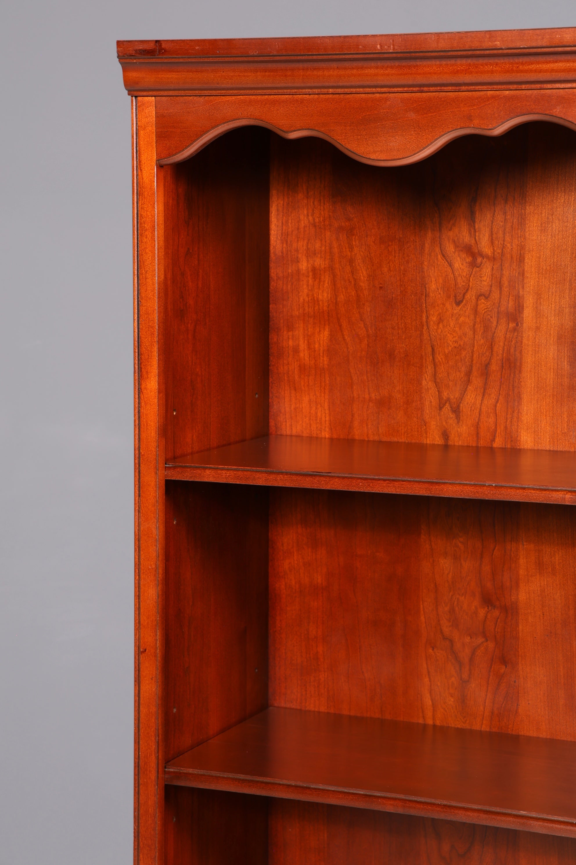 Original Drexel Heritage Bücherregal Regal USA Bookshelf Buchablage Massiv Holz Vintage Standregal Antik