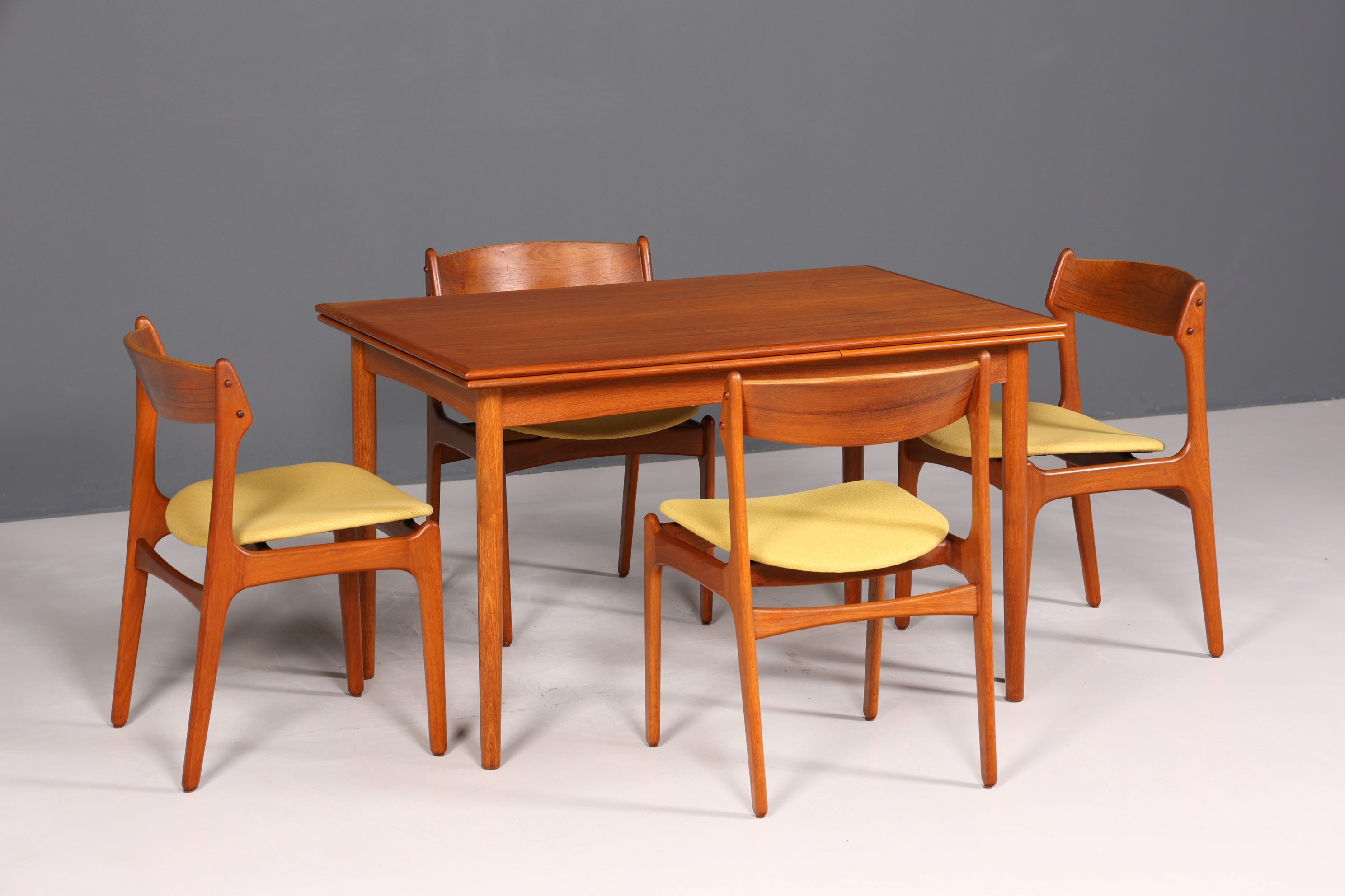 4x Original Erik Buch Stühle von Oddense Maskinsnedkeri A-S  Mid Century Danish Design Teak Holz Esszimmer Stühle Küchenstühle