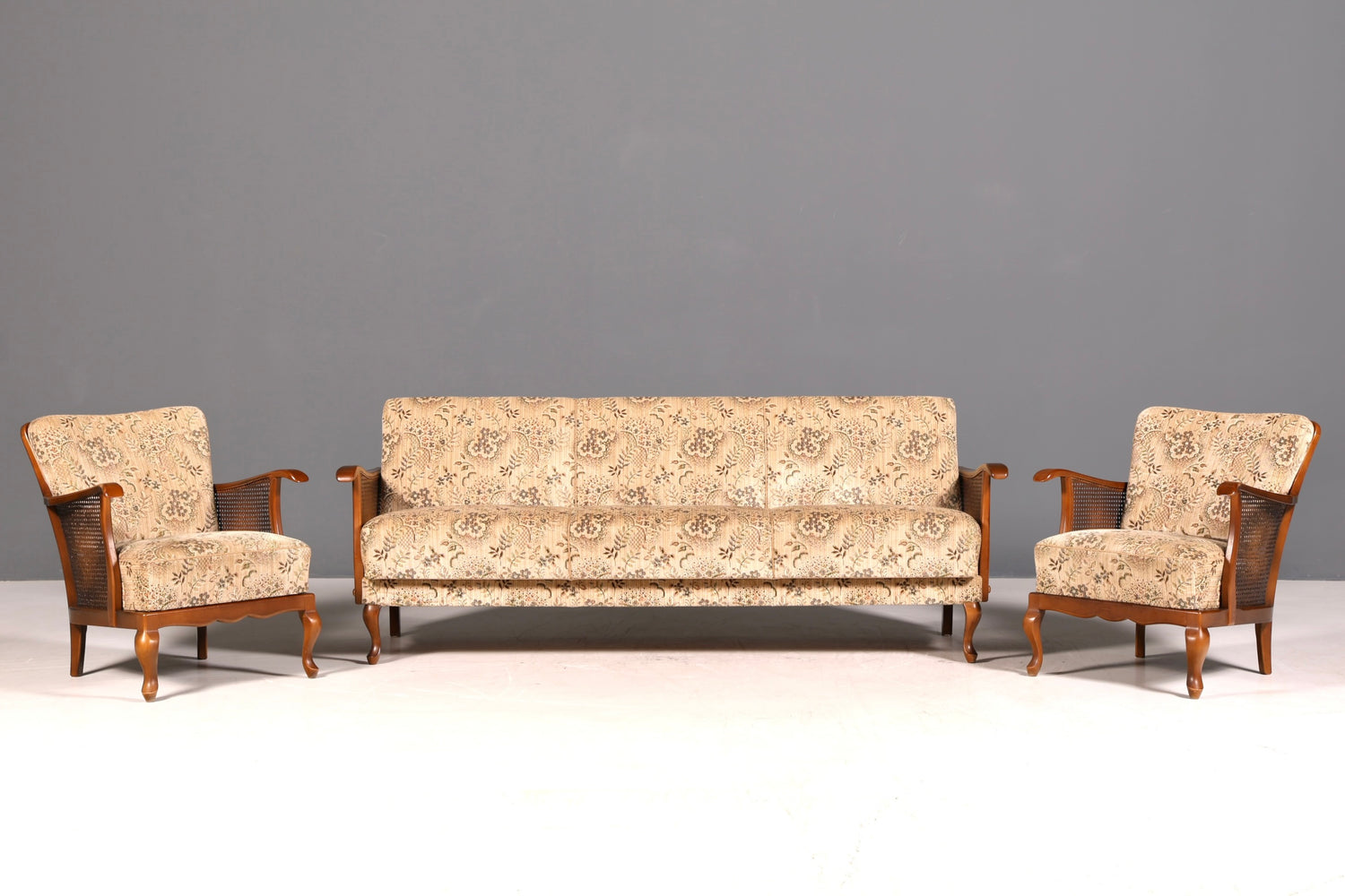 Eleganter Chippendale Armlehnstuhl Polstersessel Wiener Geflecht Antik Stil Salonstuhl Sitzmöbel