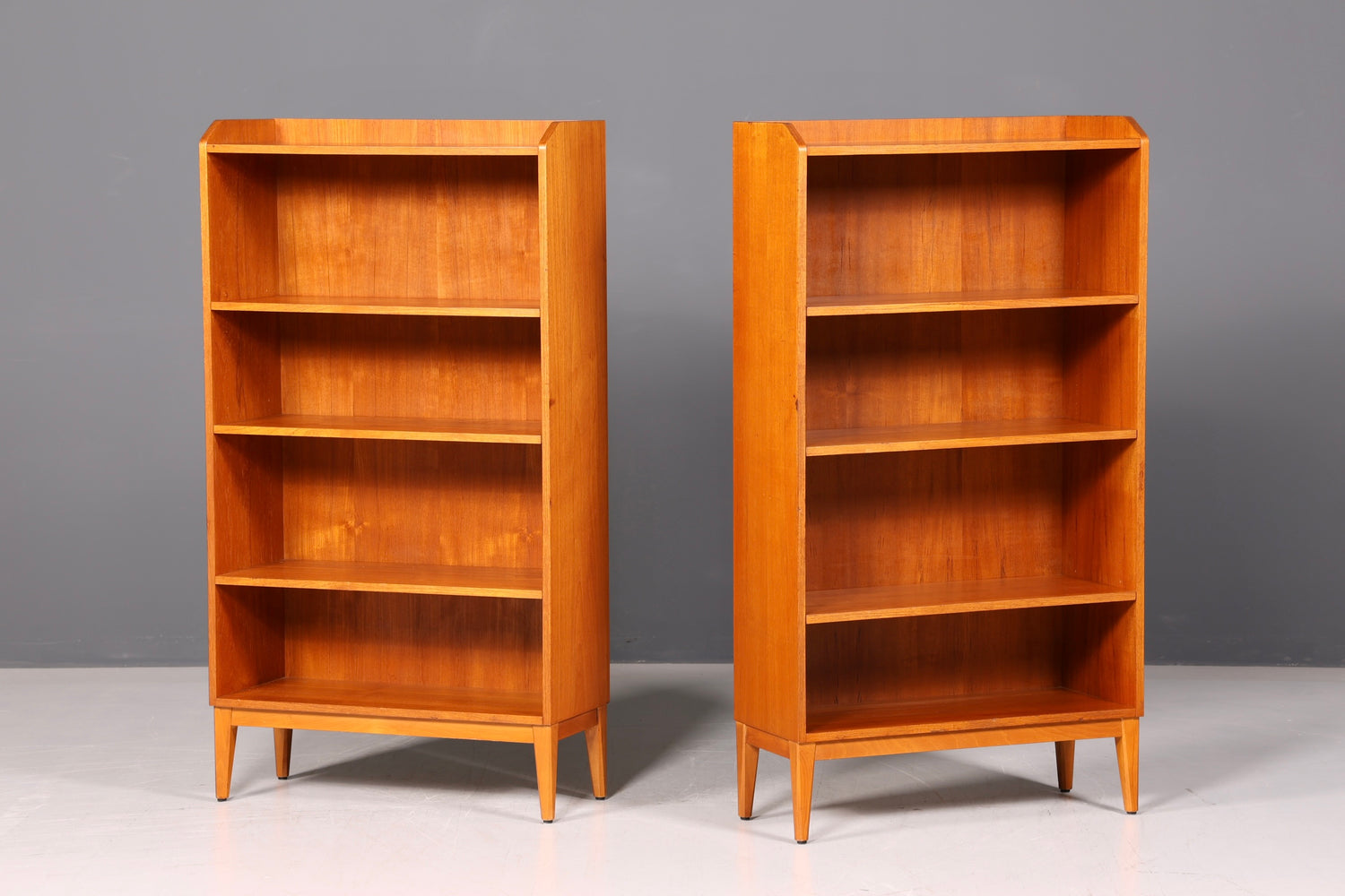 Schlichtes Mid Century Regal Vintage Bücherregal Schrank Buchablage 60s Bookshelf Designklassiker