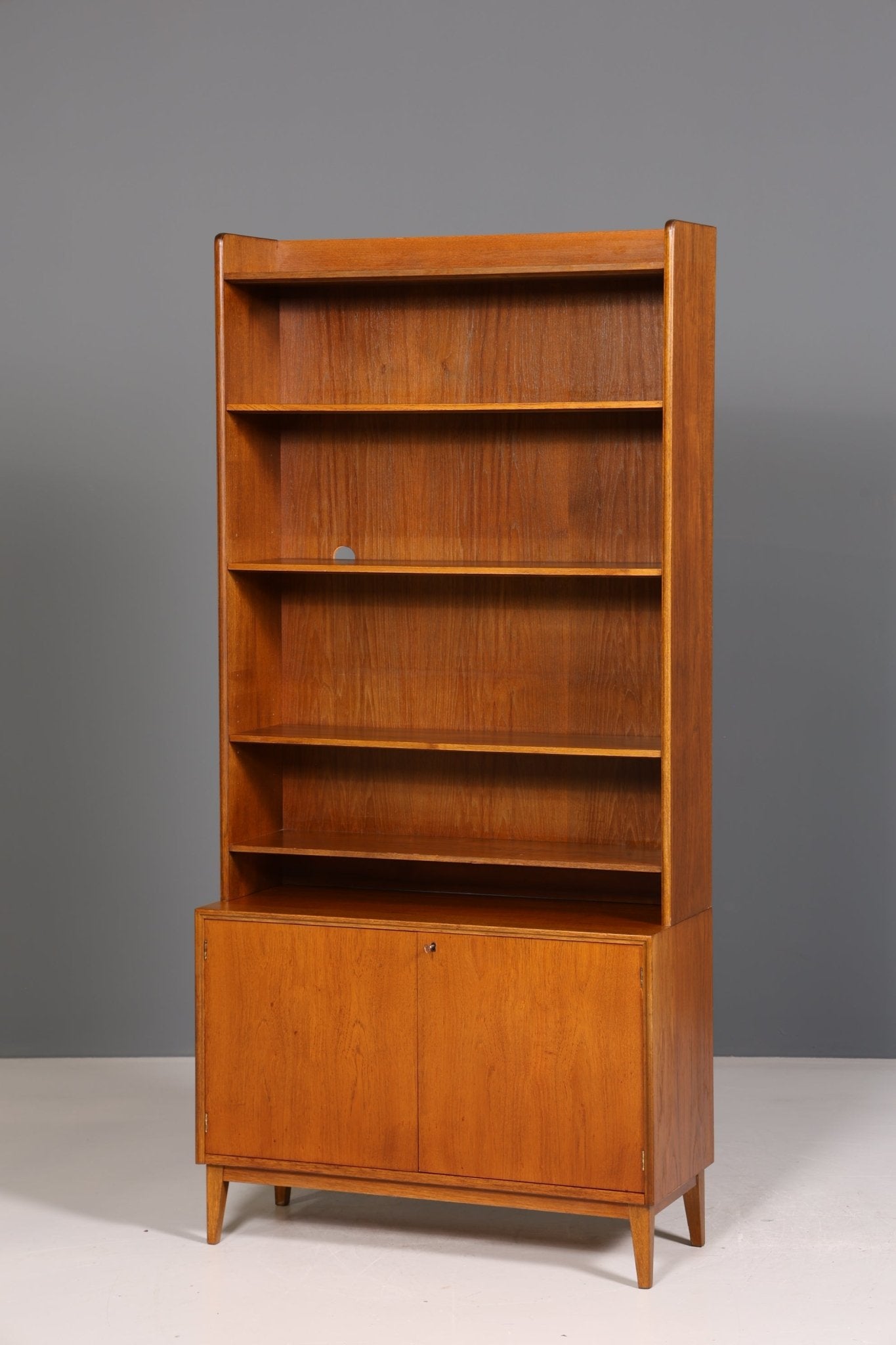 Schlichtes Mid Century Regal Bücherregal Retro Schrank Danish Design Kommode