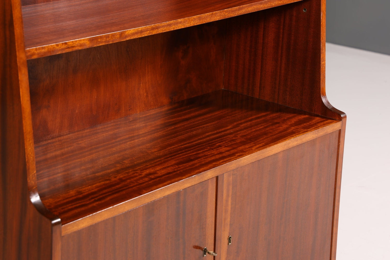 Stilvoller Mid Century Schrank Bücherregal Vintage Highboard Retro Holz Regal 60er Jahre