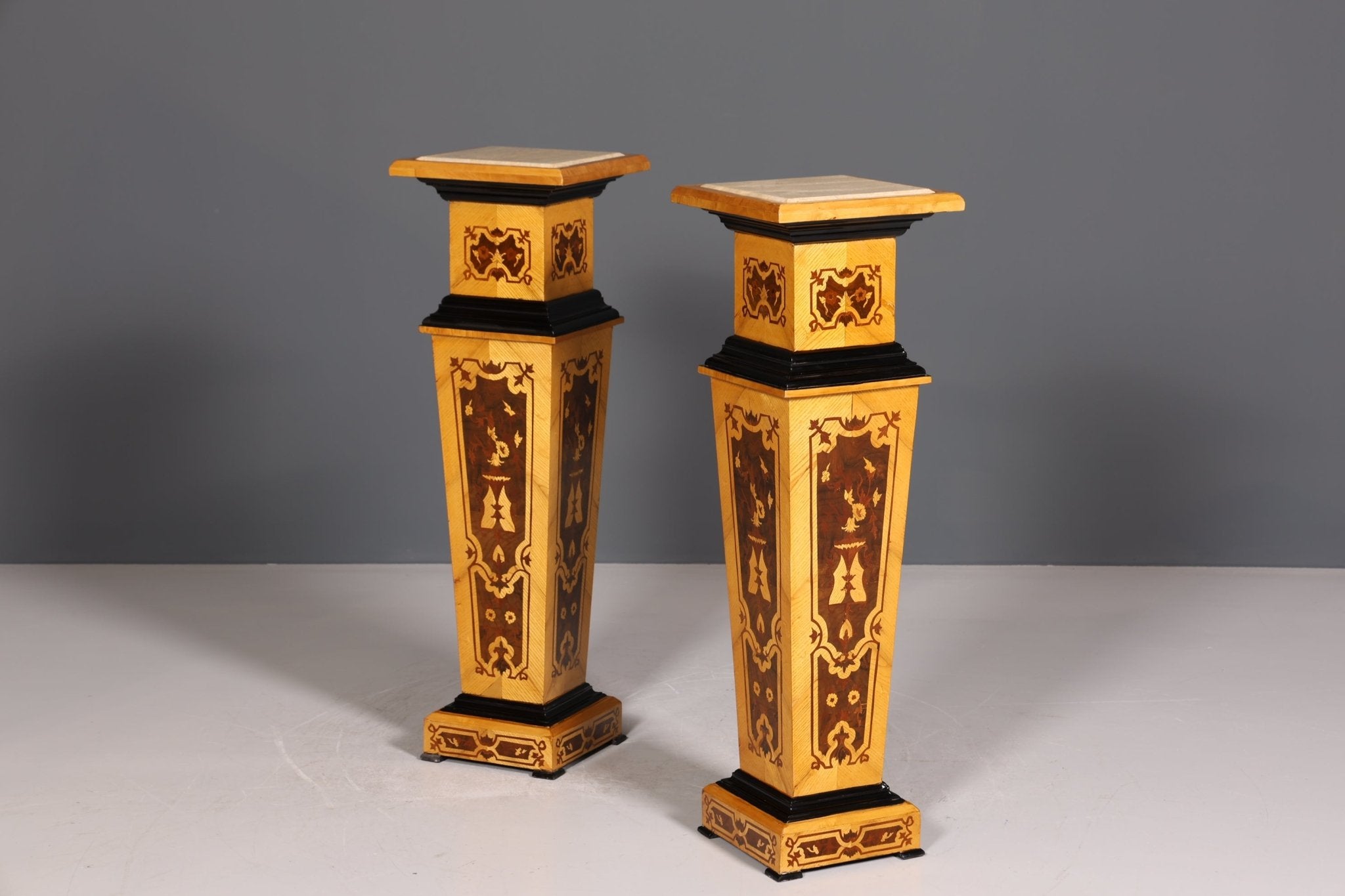 Dreamlike Baroque Style Column Louis XV Flower Column Natural Stone Marble Storage Table 1 of 2