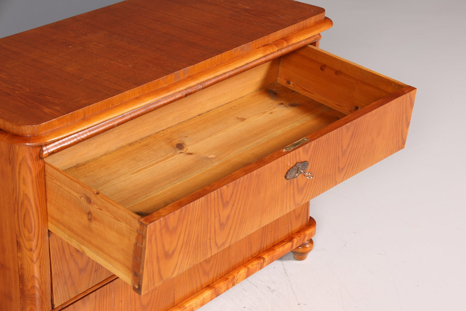 Traumhafte Biedermeier Kommode Antik Schrank Weichholz Schubladenkommode