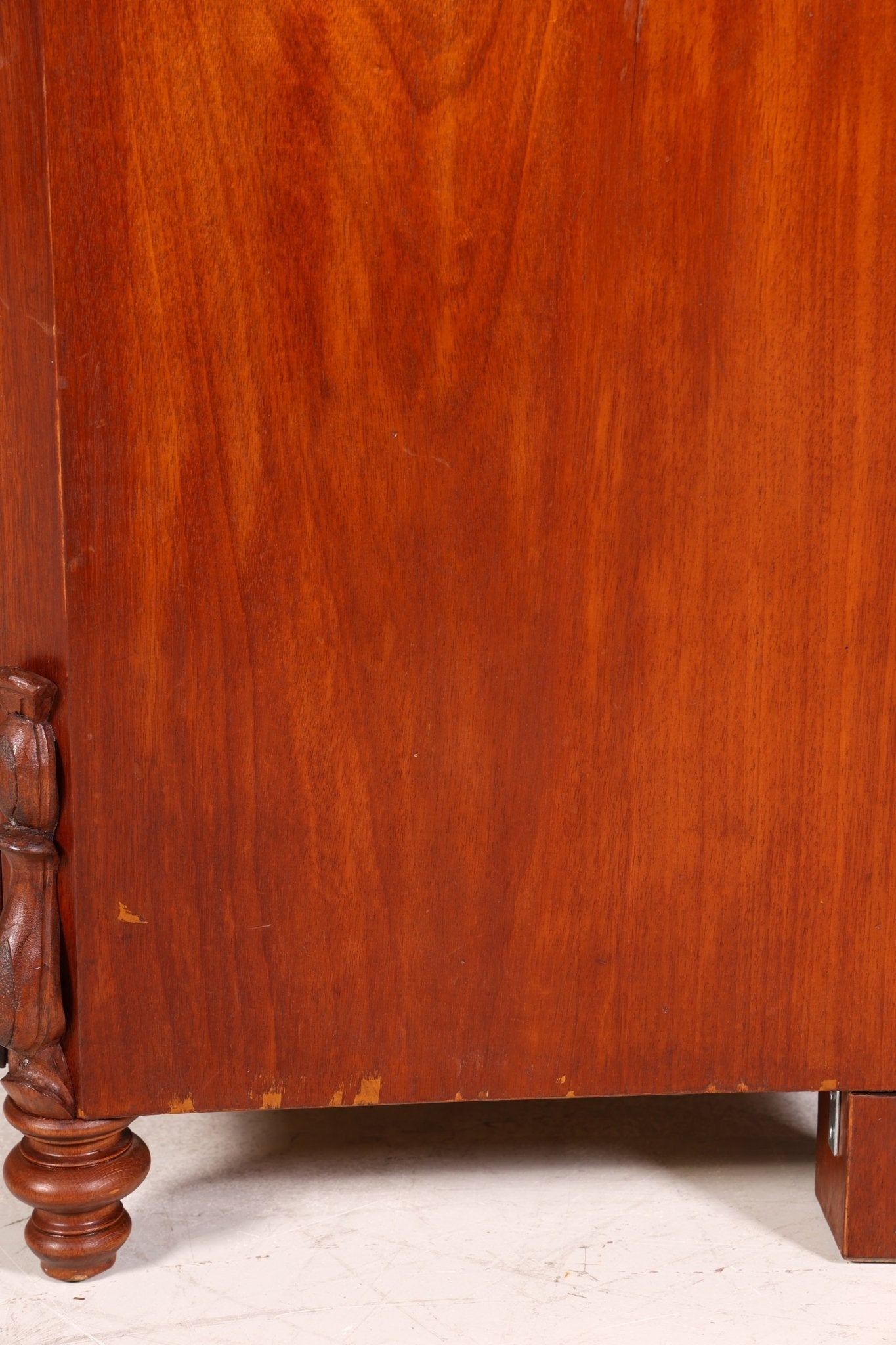 Dreamlike Louis Philippe chest of drawers, Wilhelminian style sideboard around 1880, chest of drawers, laundry chest