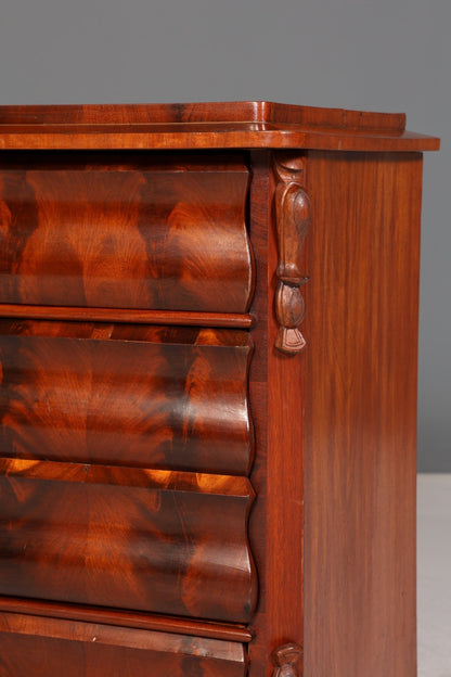 Dreamlike Louis Philippe chest of drawers, Wilhelminian style sideboard around 1880, chest of drawers, laundry chest