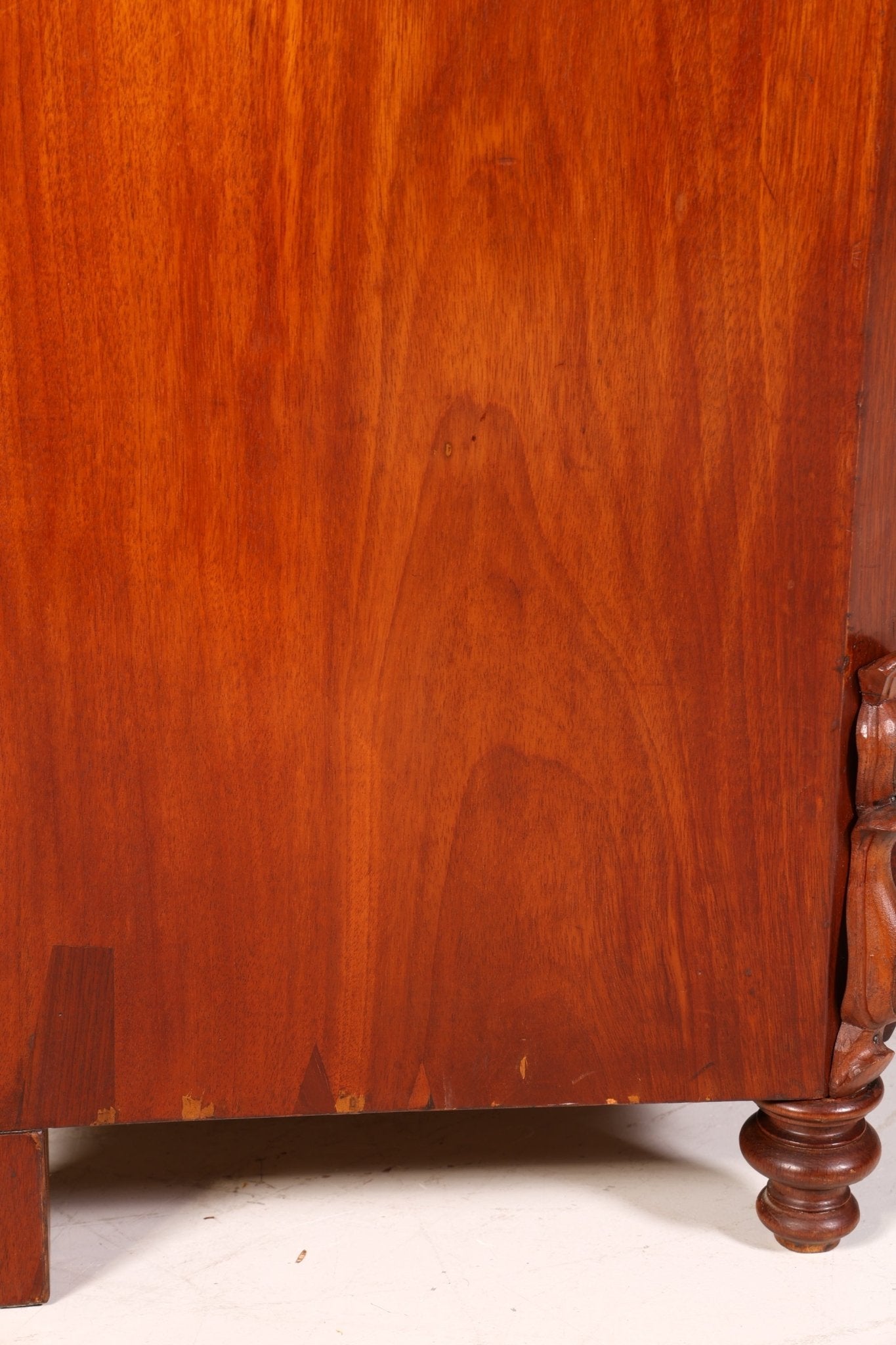 Dreamlike Louis Philippe chest of drawers, Wilhelminian style sideboard around 1880, chest of drawers, laundry chest