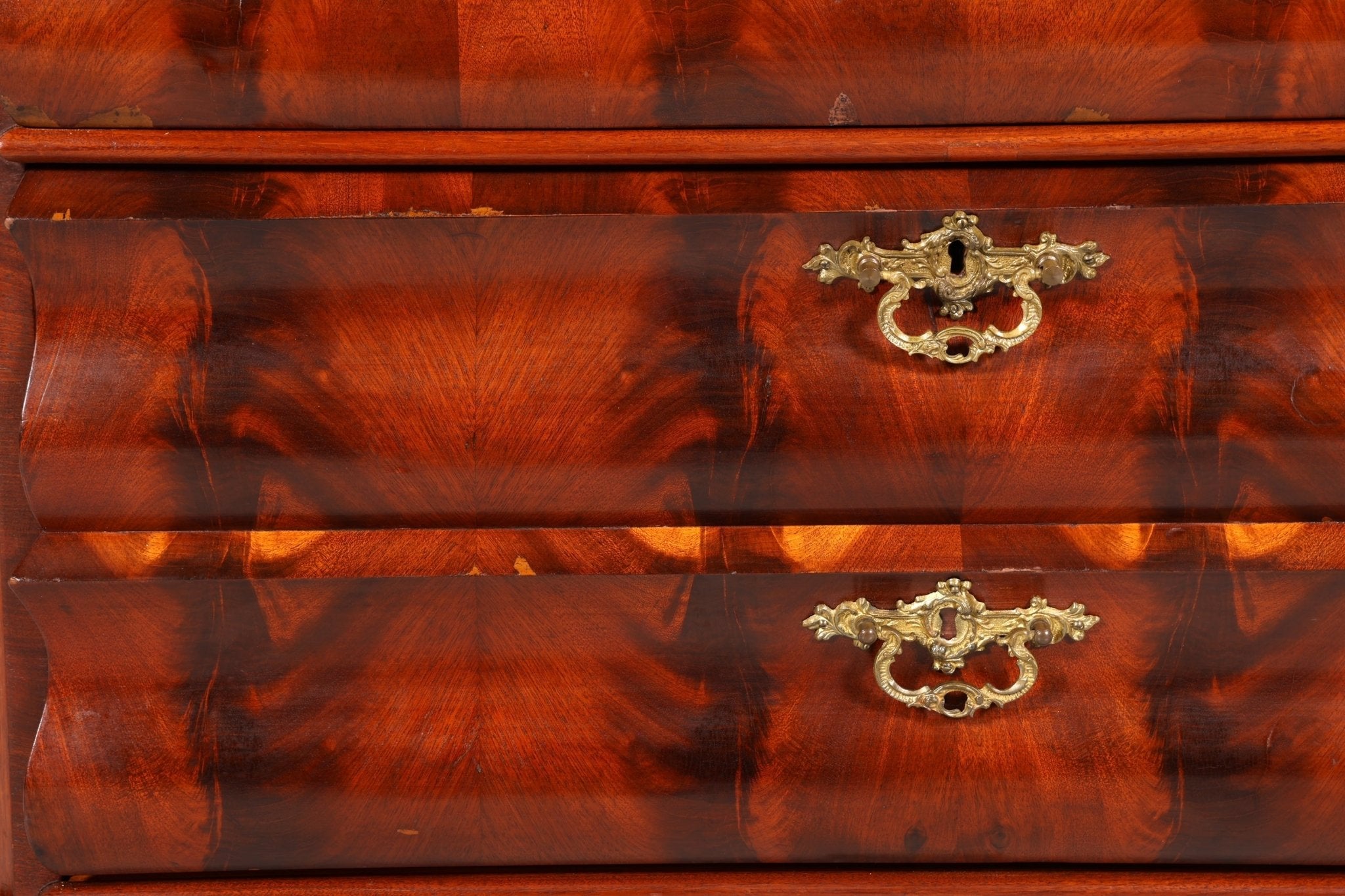 Dreamlike Louis Philippe chest of drawers, Wilhelminian style sideboard around 1880, chest of drawers, laundry chest