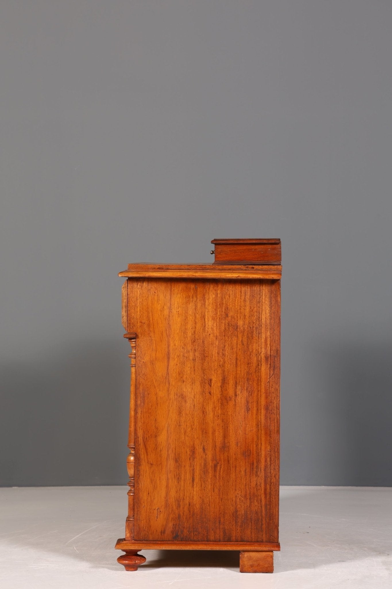 Beautiful Wilhelminian style chest of drawers Louis Philippe Vertiko walnut sideboard around 1880