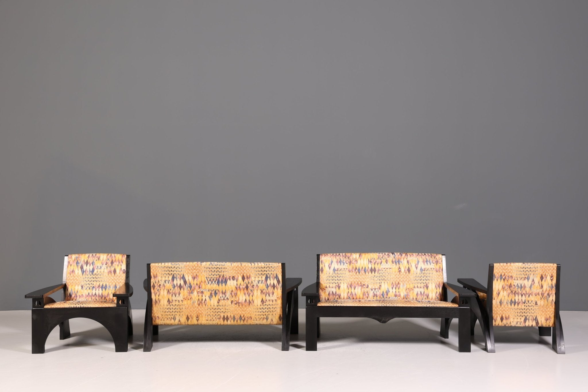 Wunderschönes Cassina Hill House Couch Design Italienisch Sofa by Charles Rennie Mackintosh 1980er Jahre 2 von 2