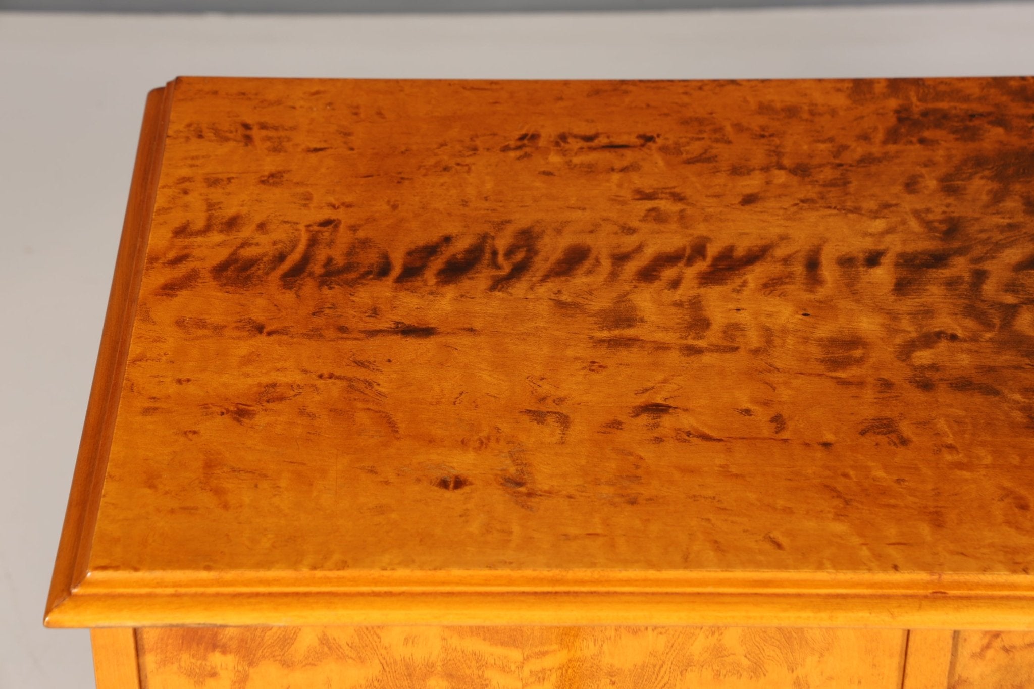 Wunderschönes Original Art Deco Sideboard Antik Schrank Birke TV Kommode um 1930