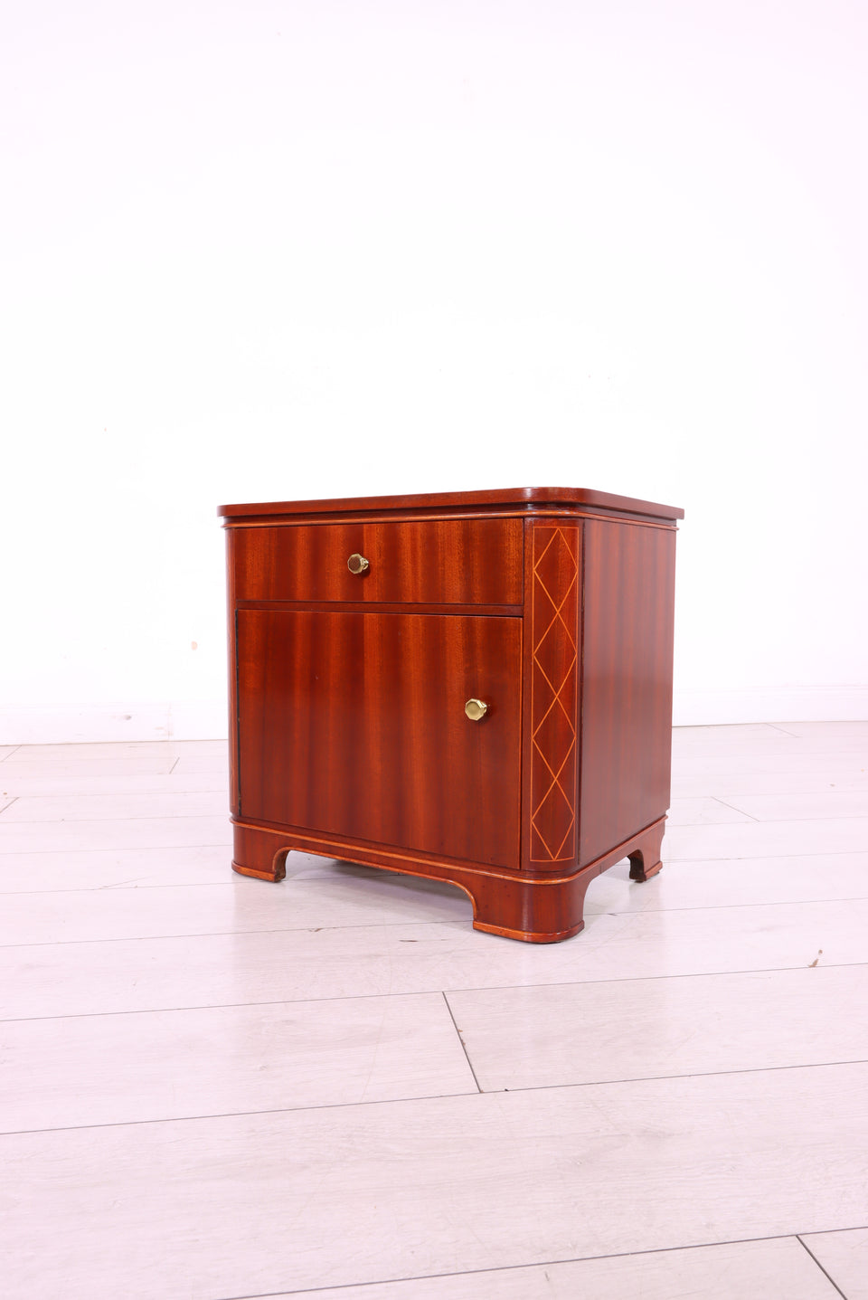 Traumhafte Mid Century Kommode Retro Nachttisch 2 von 2
