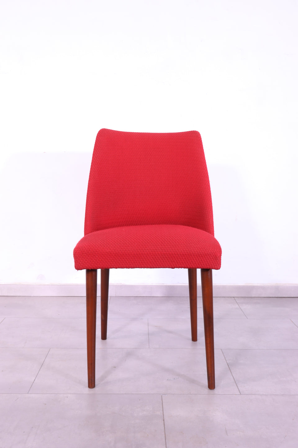 Wunderschöner Mid Century Stuhl Retro Rot Cocktail Stuhl 2 von 2
