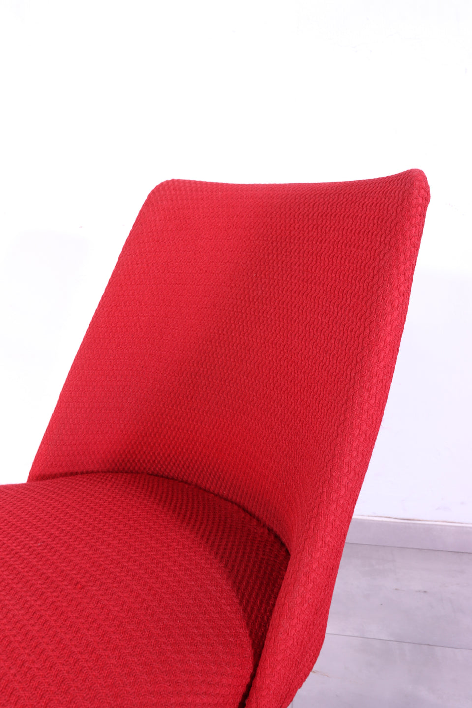 Wunderschöner Mid Century Stuhl Retro Rot Cocktail Stuhl 2 von 2