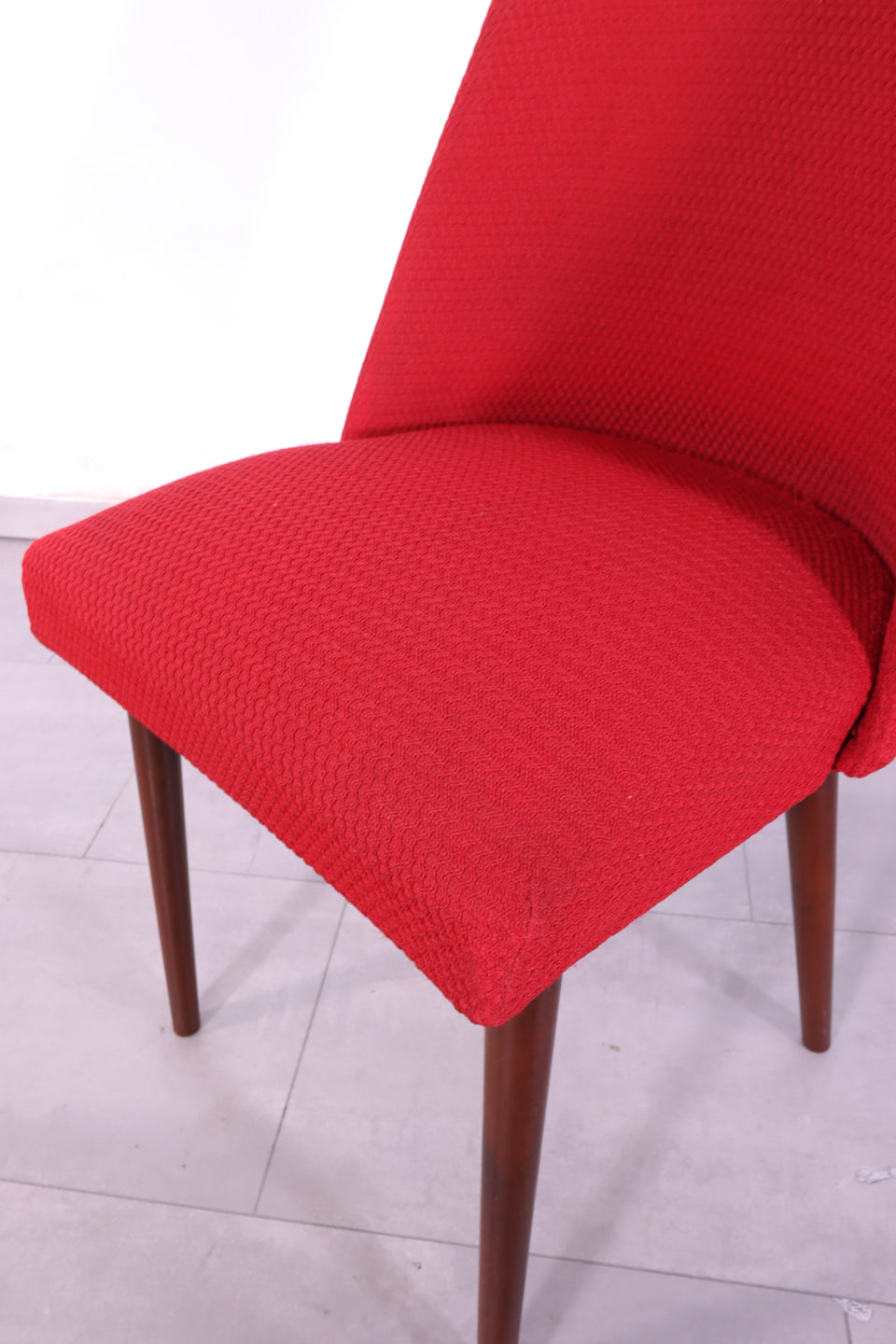 Wunderschöner Mid Century Stuhl Retro Rot Cocktail Stuhl 2 von 2