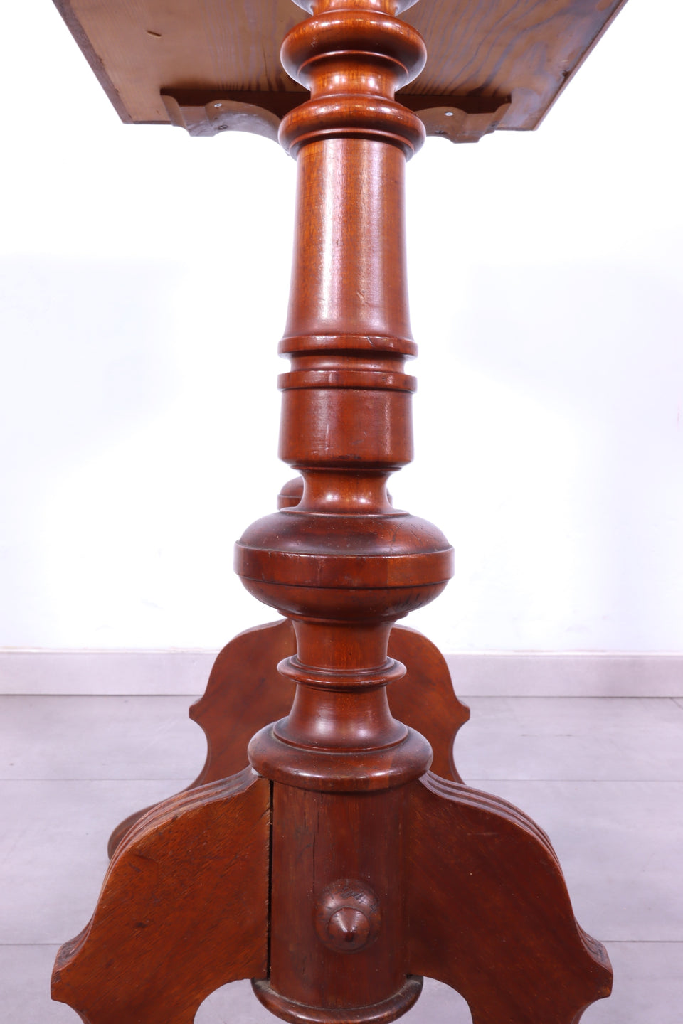 Traumhafter Louis Philippe Beistelltisch Nähtisch Antik um 1875