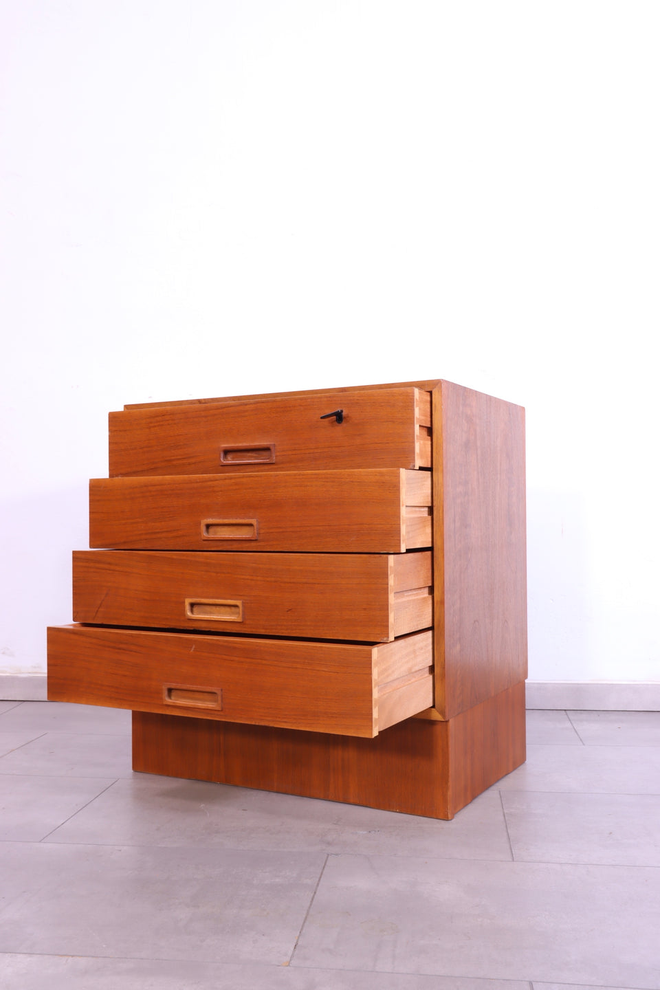 Wunderschöne Mid Century Retro Kommode 60s 70s Schrank Danish Design Teak Holz