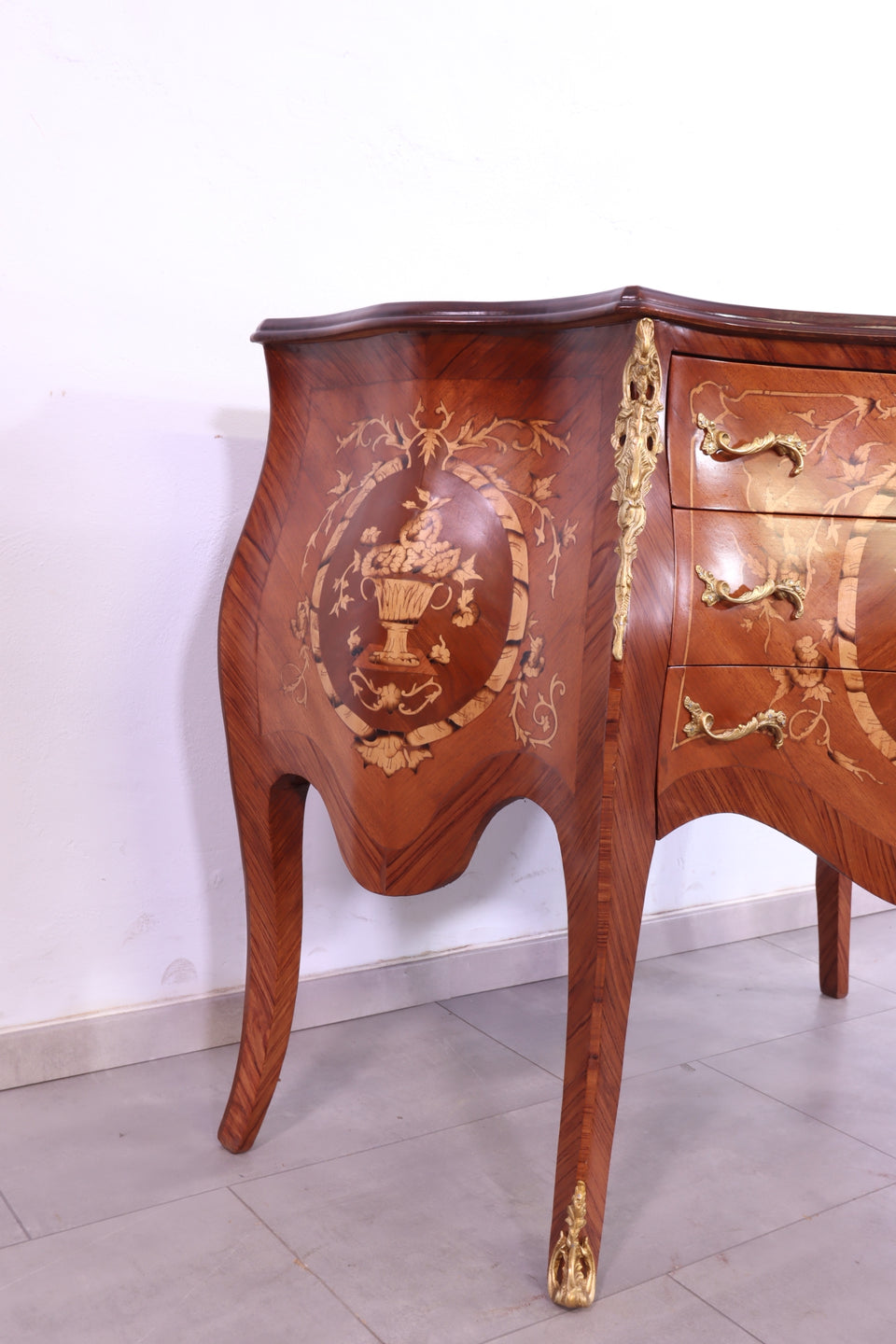 Edle Bauchige Barock Stil Kommode Messing Louis XV Antik Stil Kommode