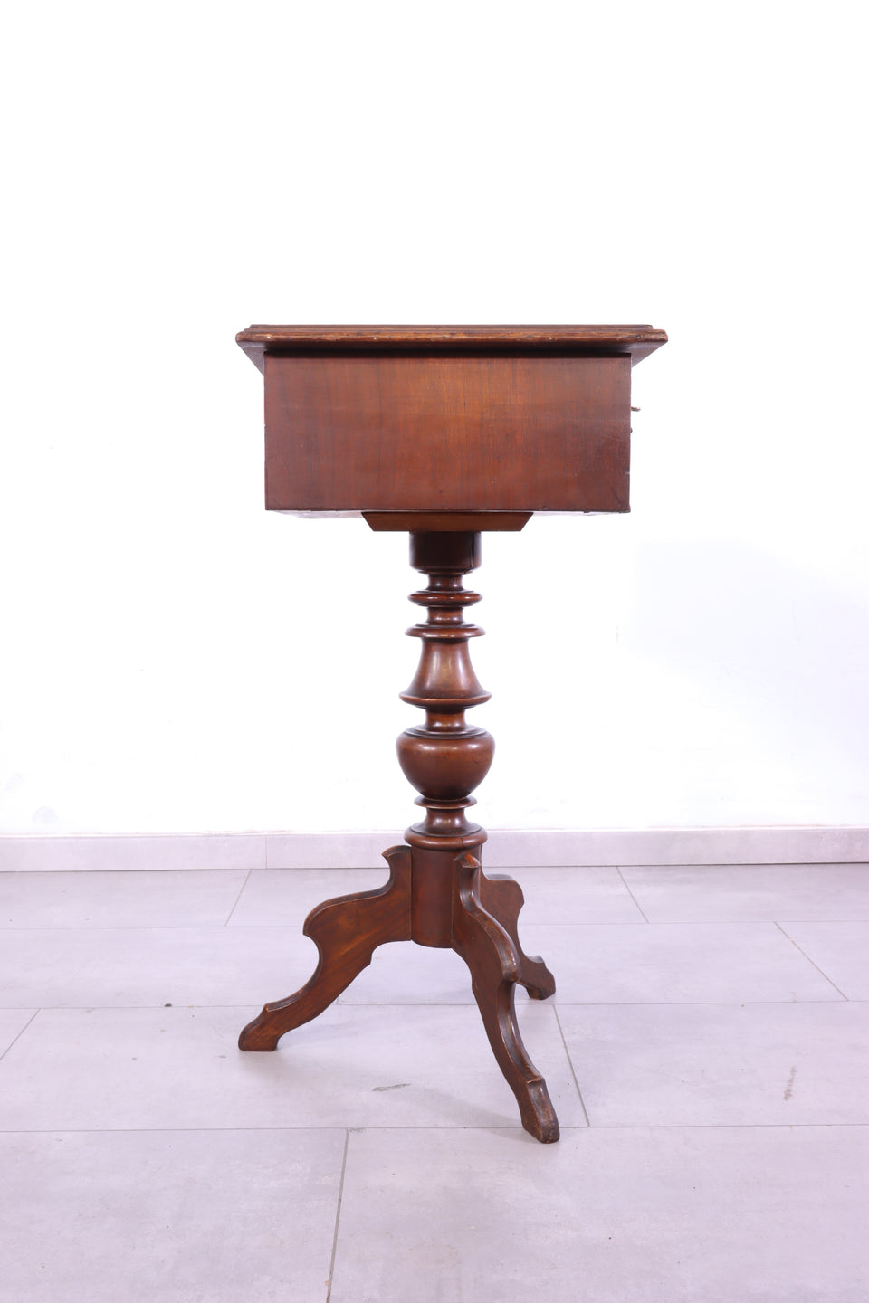 Traumhafter Louis Philippe Beistelltisch Nähtisch Antik um 1875