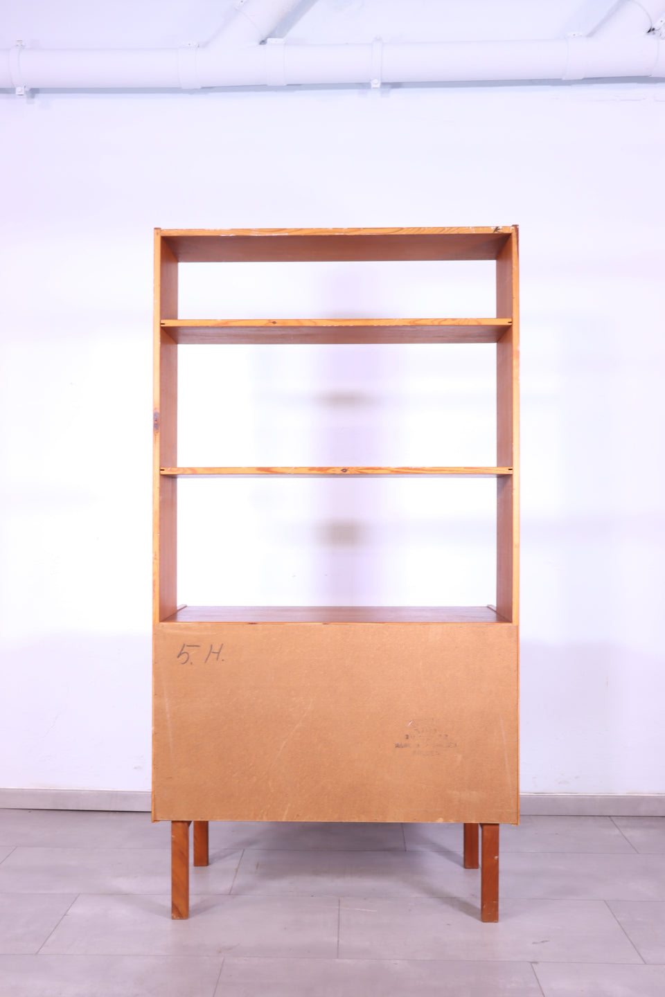 Schlichtes Mid Century Regal Danish Design Bücherregal Retro Schrank Kommode