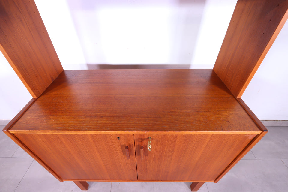 Schlichtes Mid Century Regal Danish Design Bücherregal Retro Schrank Kommode