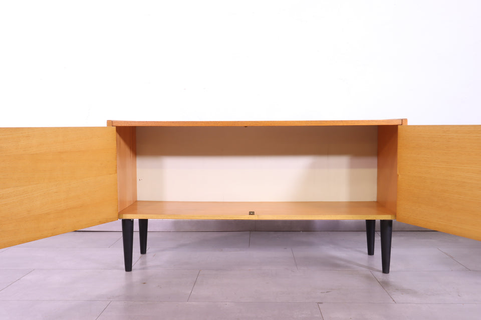 Schlichte kleine Original Hellerau Mid Century Kommode VEB Schrank