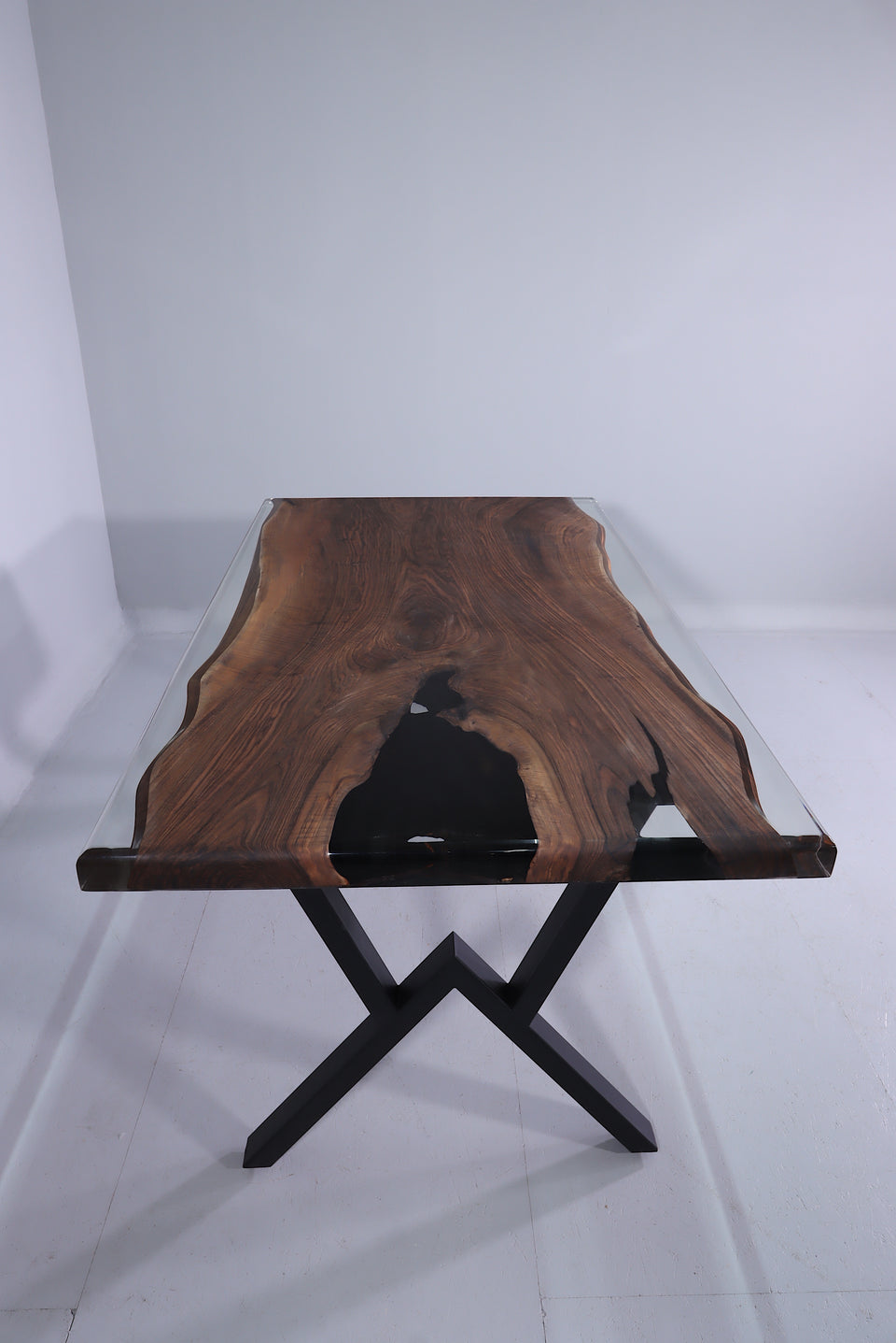 Einzigartiger Epoxidharz Tisch 160-90cm Nussbaum Esszimmer Tisch